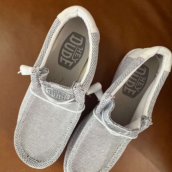 NWOT -  HEY DUDE Men's Wally loafers  - SZ 10 - Picture 7 of 17